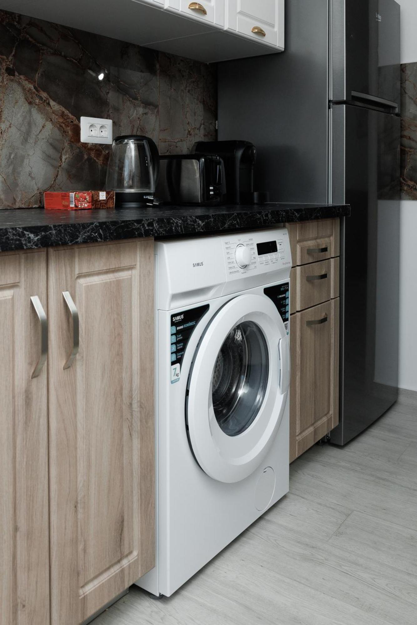 Exclusive Ultracentral Apartments And Studios #Enescu#Universitatii#סוסאבה מראה חיצוני תמונה