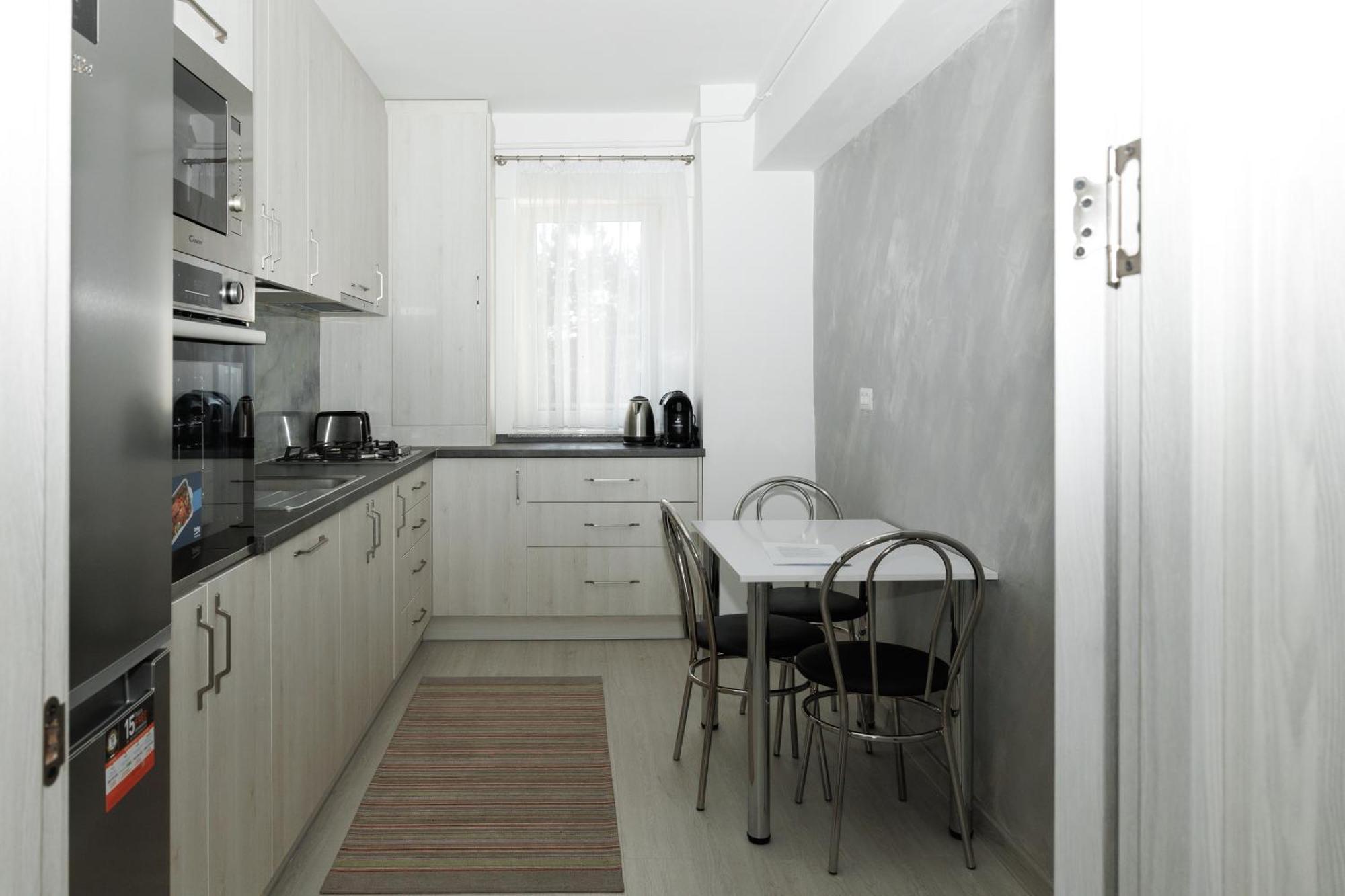 Exclusive Ultracentral Apartments And Studios #Enescu#Universitatii#סוסאבה מראה חיצוני תמונה